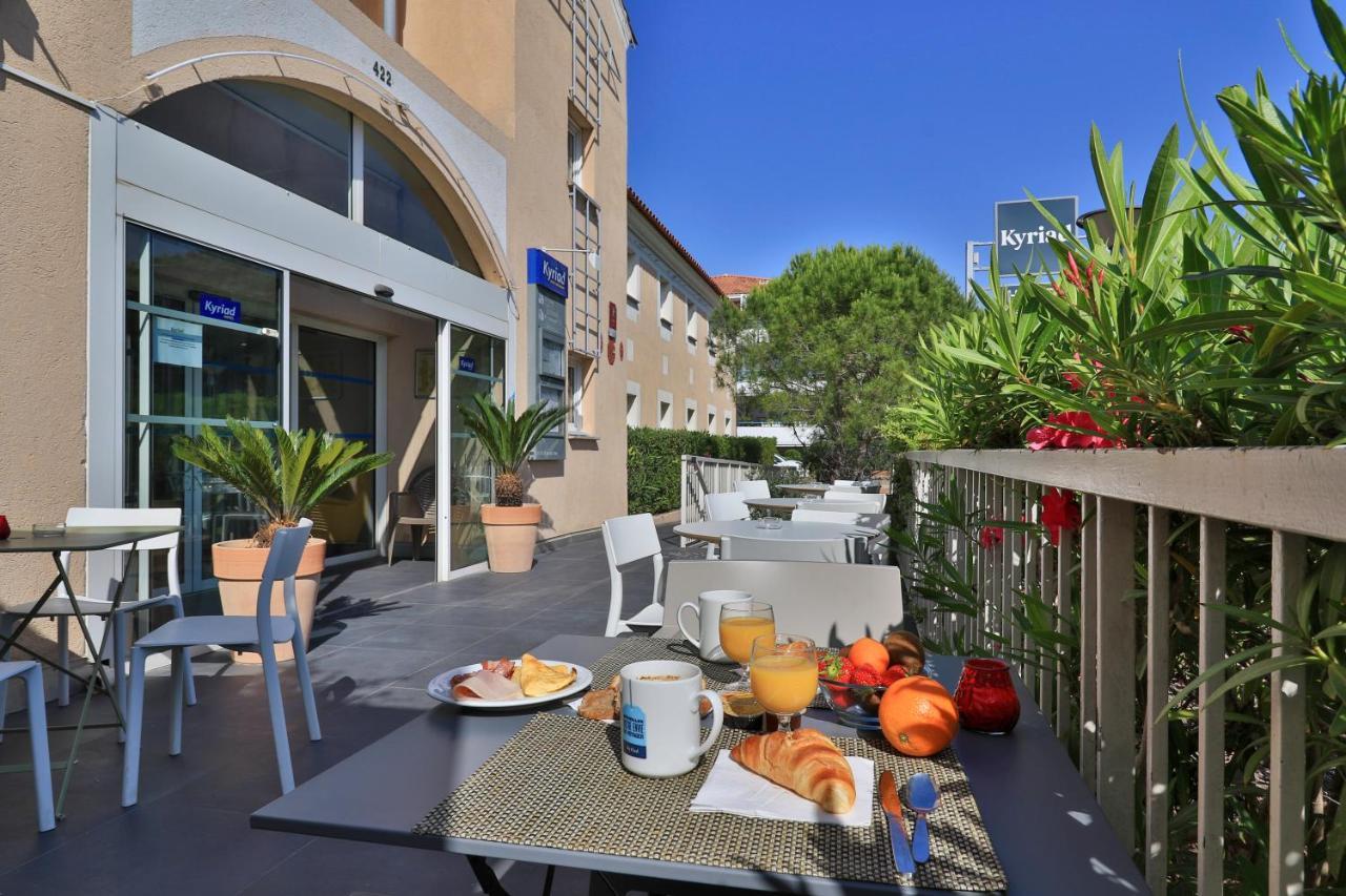 Hotel Restaurant Kyriad Frejus Ngoại thất bức ảnh
