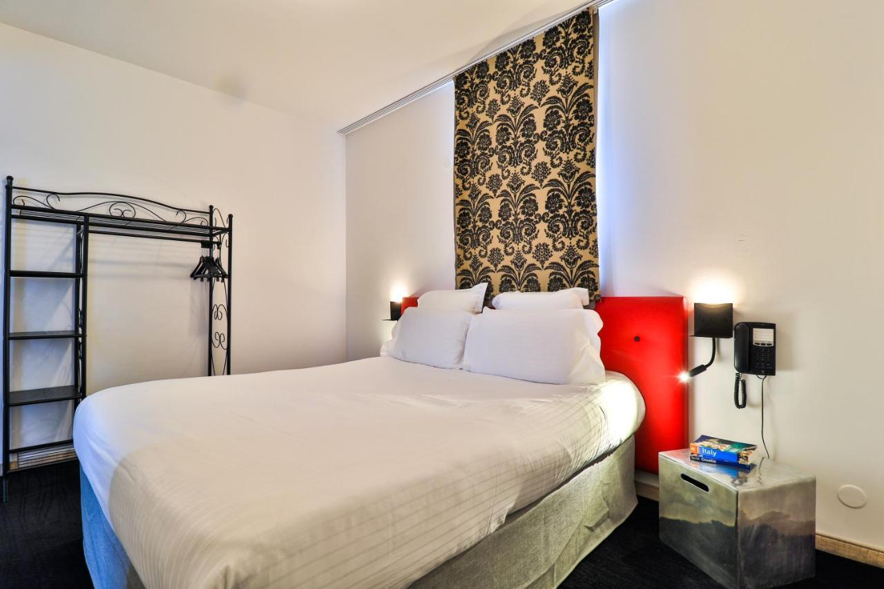 Hotel Restaurant Kyriad Frejus Ngoại thất bức ảnh